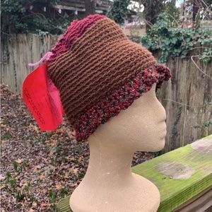 Handmade knit hat NWT